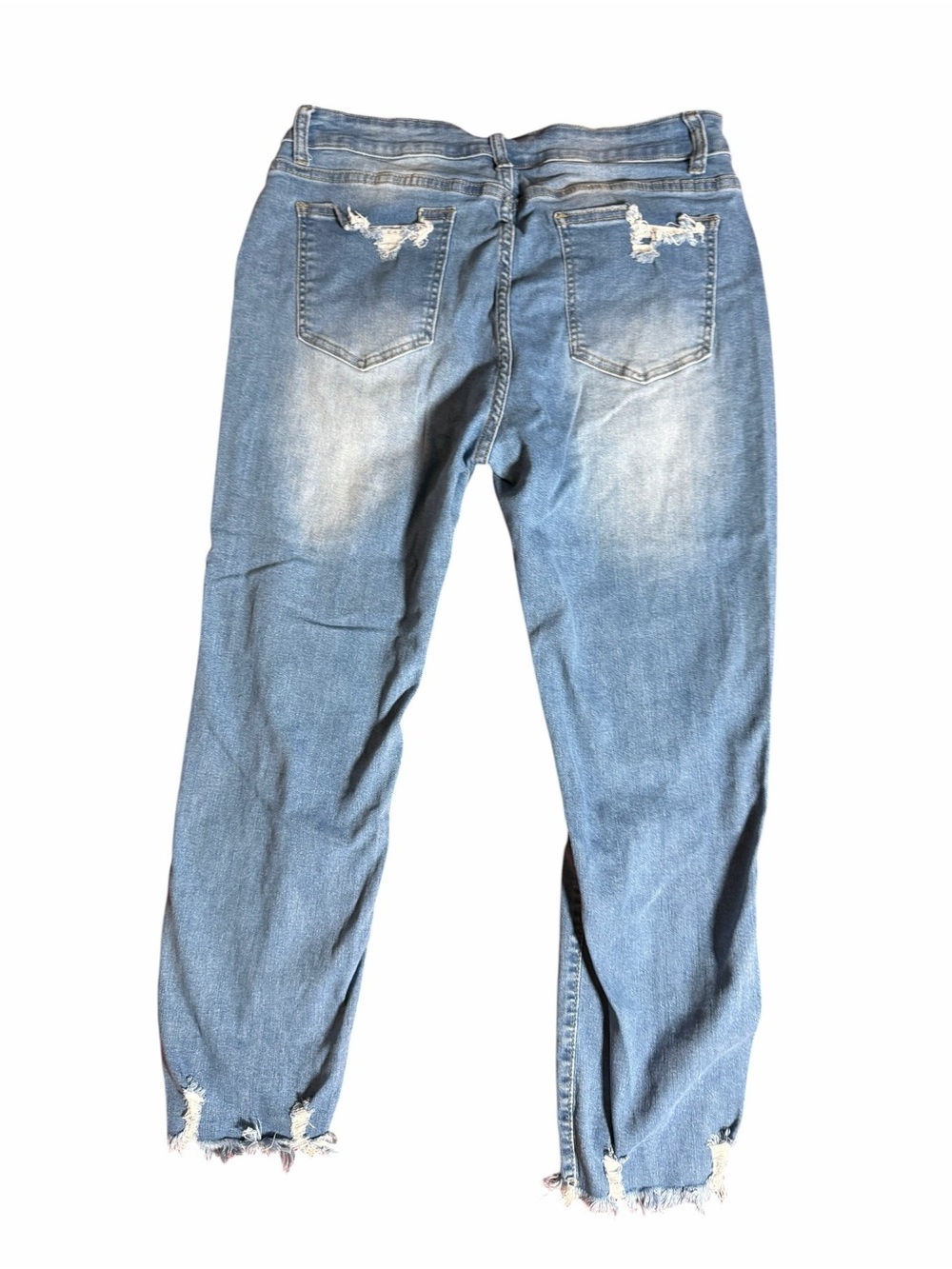 Women’s Distressed Light Blue XL Ripped Jeans - Picture 11 of 12